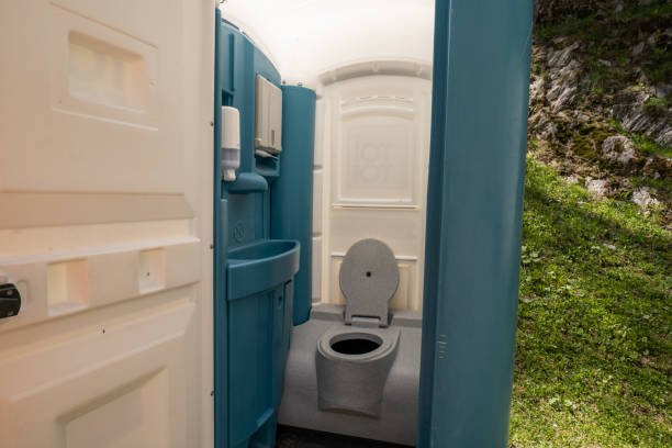 Best Construction site porta potty rental  in Bloomingdale, IL