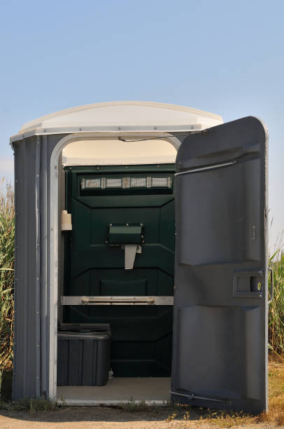 Portable Toilet Options We Offer in Bloomingdale, IL
